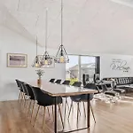 펜션 Five-bedroom In *