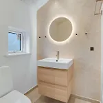 펜션 Five-bedroom In *