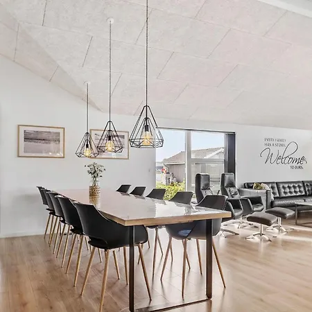 펜션 Five-bedroom In *