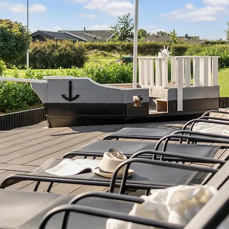 Feriehus Five-bedroom In