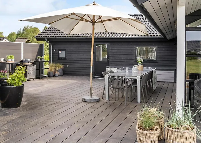 Ferienhaus Five-bedroom In Haderslev