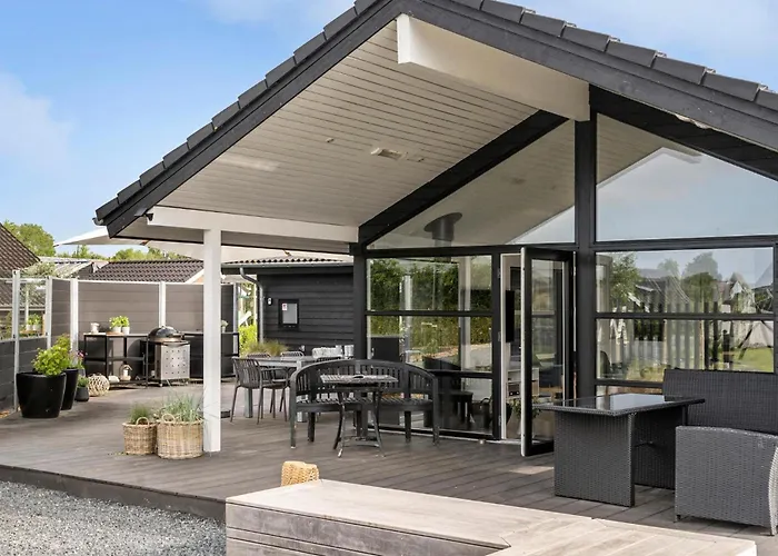 Five-bedroom In Prázdninový dům