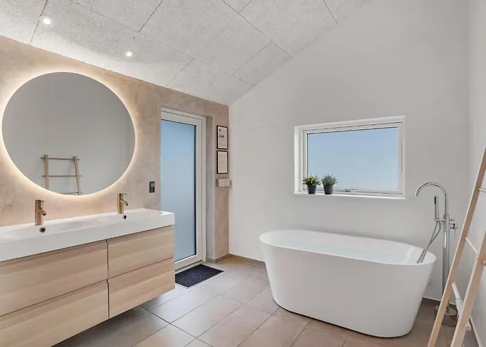 Five-bedroom In Haderslev